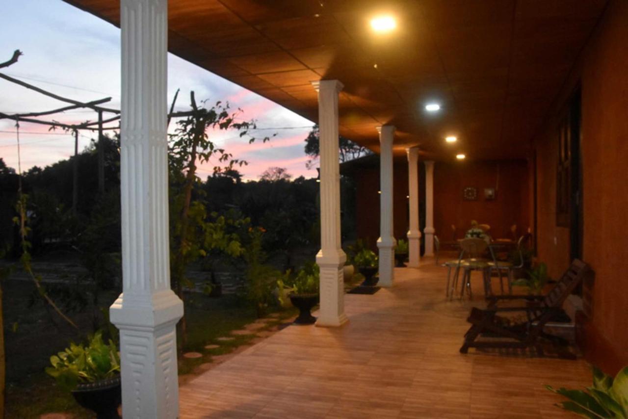Meegahapokuna Resort อนุราธปุระ ภายนอก รูปภาพ