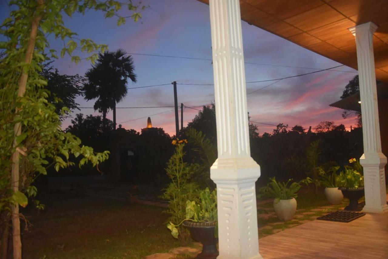 Meegahapokuna Resort อนุราธปุระ ภายนอก รูปภาพ