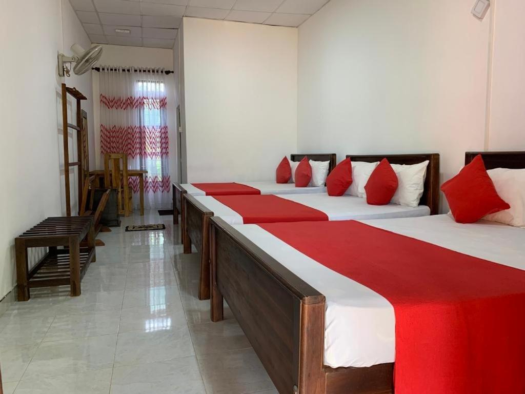 Meegahapokuna Resort อนุราธปุระ ภายนอก รูปภาพ